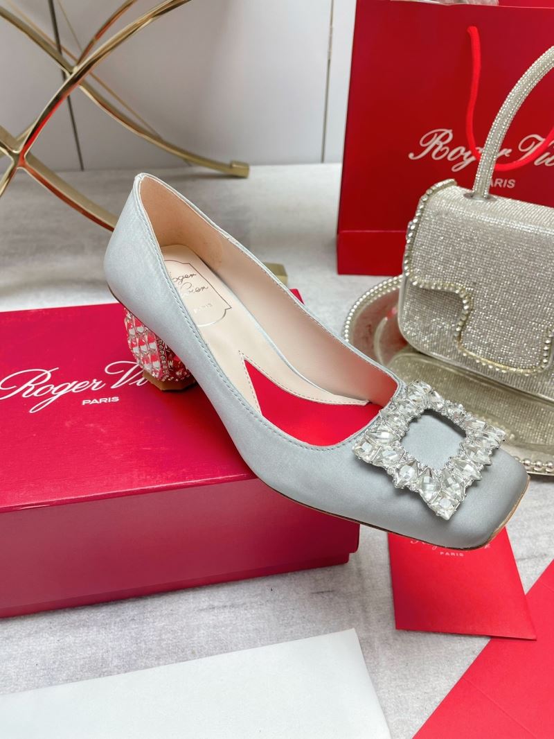 Roger Vivier flat shoes